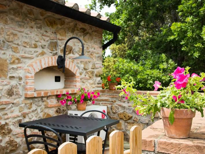 Agriturismo per 2 persone, con piscina e giardino a Monterotondo Marittimo