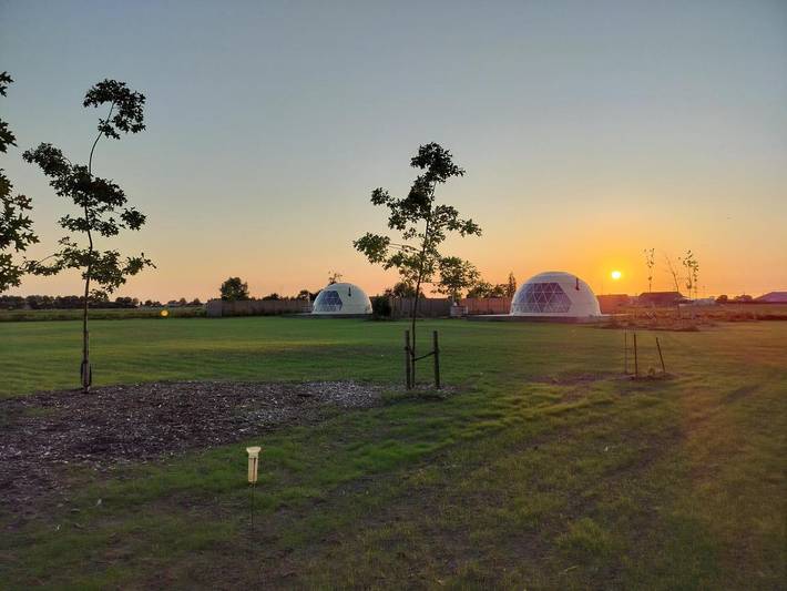 Camping voor 2 personen, met tuin en whirlpool in West-Vlaanderen
