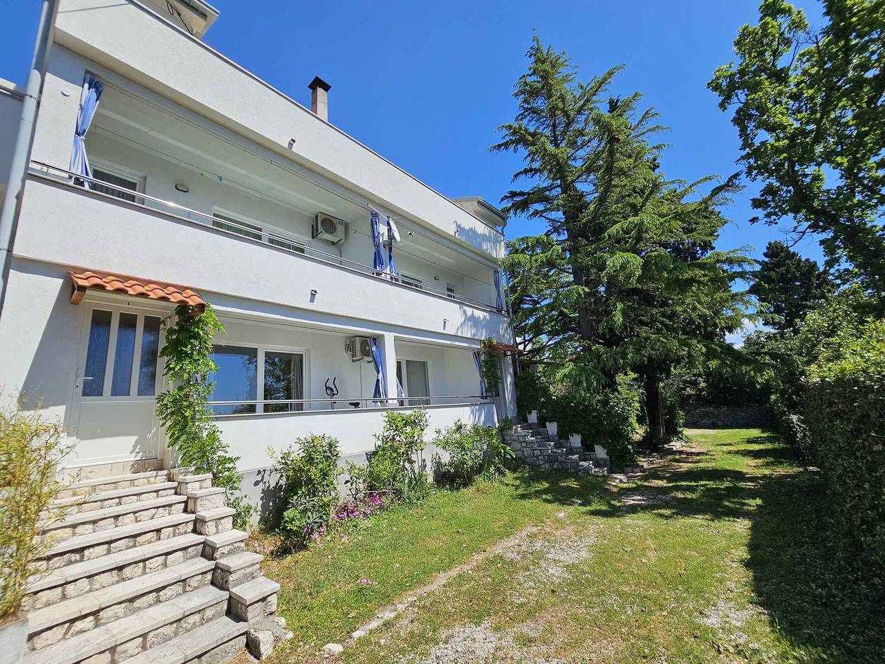 Ganze Ferienwohnung, Ferienwohnung in Strandnähe mit Klimaanlage, Wlan und Privatparkplatz  in Novi Vinodolski, Primorje-Gorski Kotar