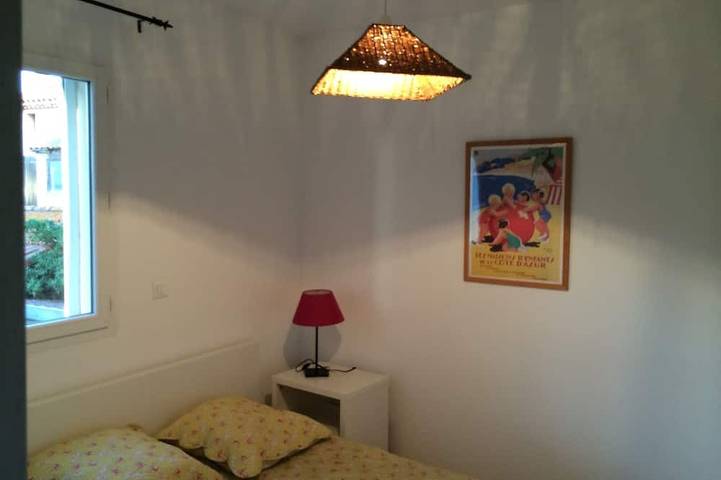 Gîte pour 6 personnes, avec terrasse dans Plage La Capte - 2