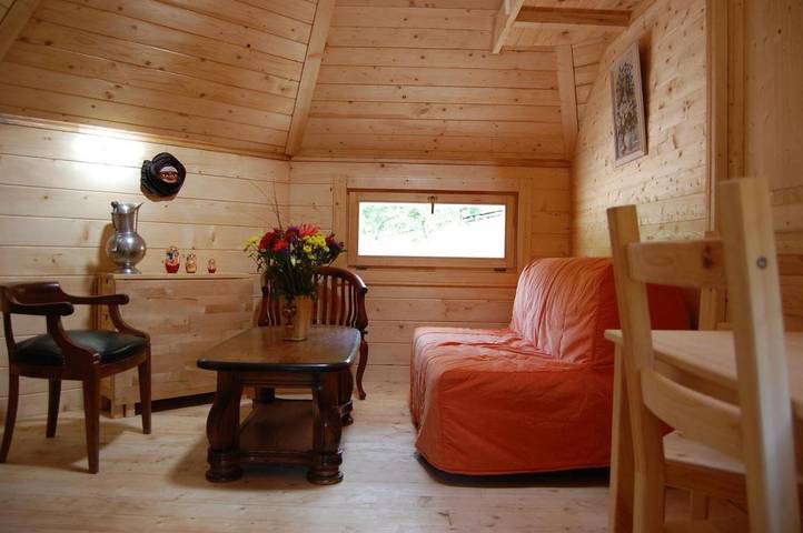 Location de vacances pour 2 personnes, avec terrasse ainsi que jardin et vue, animaux acceptés dans Saint-Sernin-du-Bois - 2