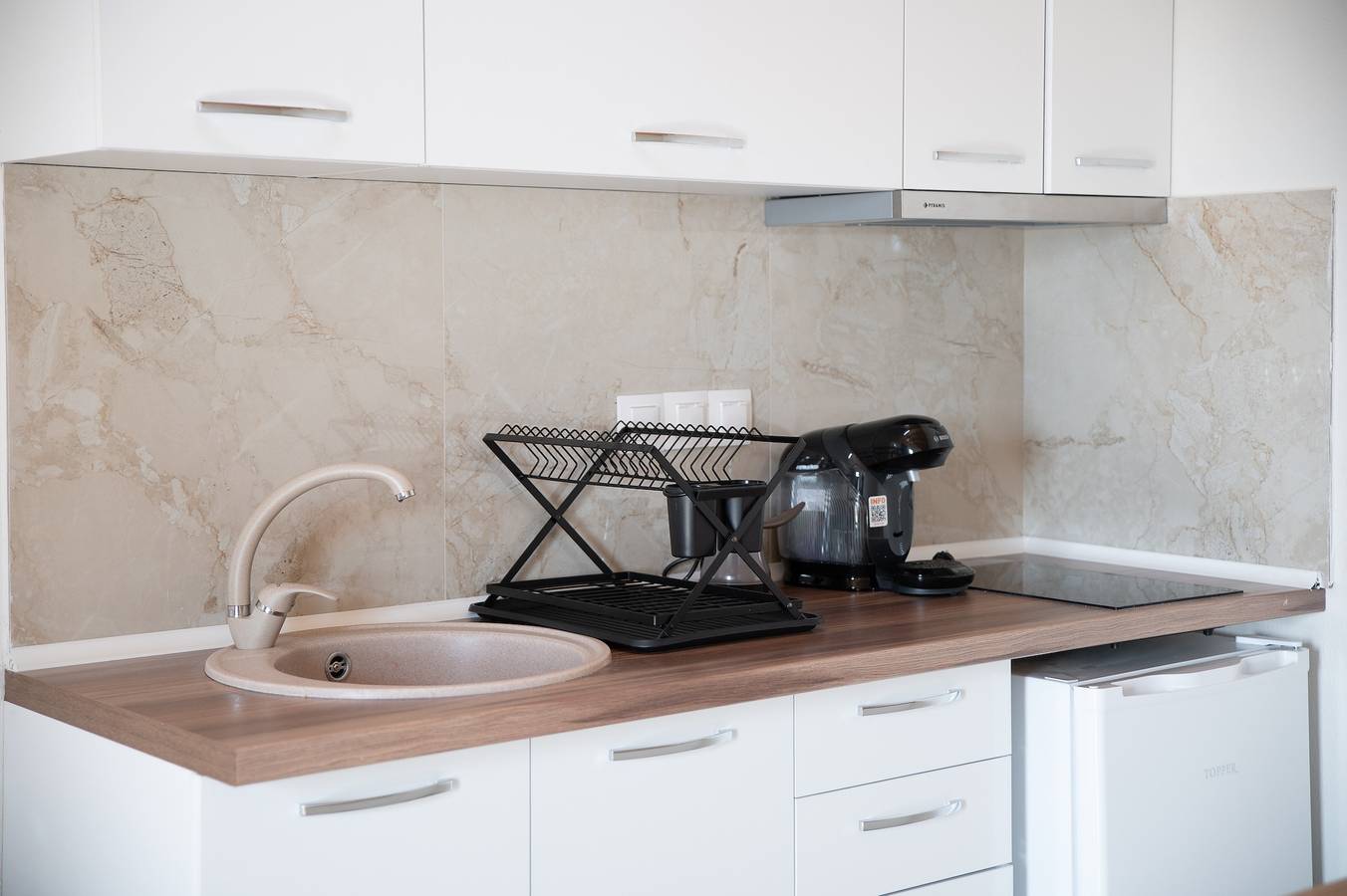 Holiday Home 'One Bedroom Apartment' with Balcony, Wi-Fi and Air Conditioning in Halkidiki