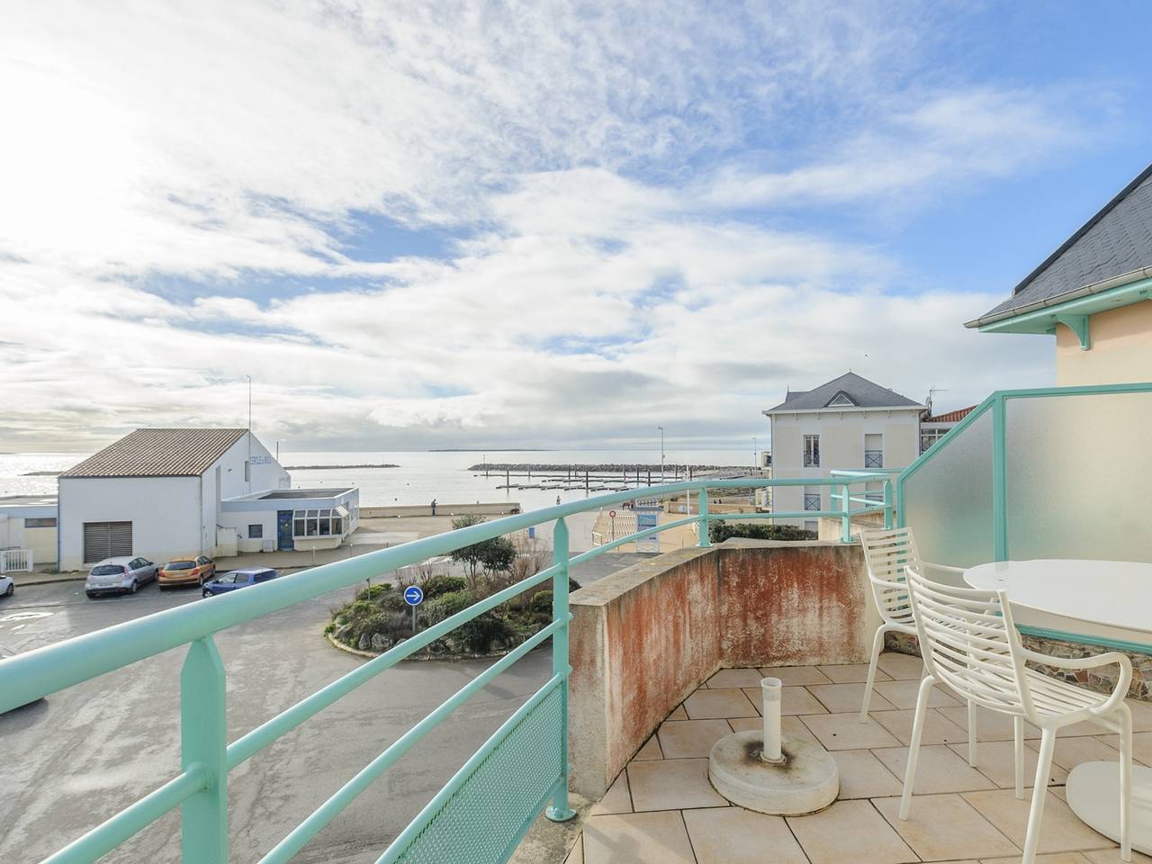 Entire apartment, Duplex 4 rooms, balcony, 6 pers, Châtelaillon-Plage, Wi-Fi in Châtelaillon-Plage, La Rochelle region