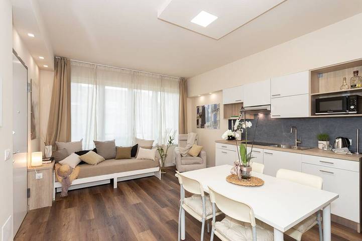 Gîte pour 3 personnes, avec jardin à Cornaredo