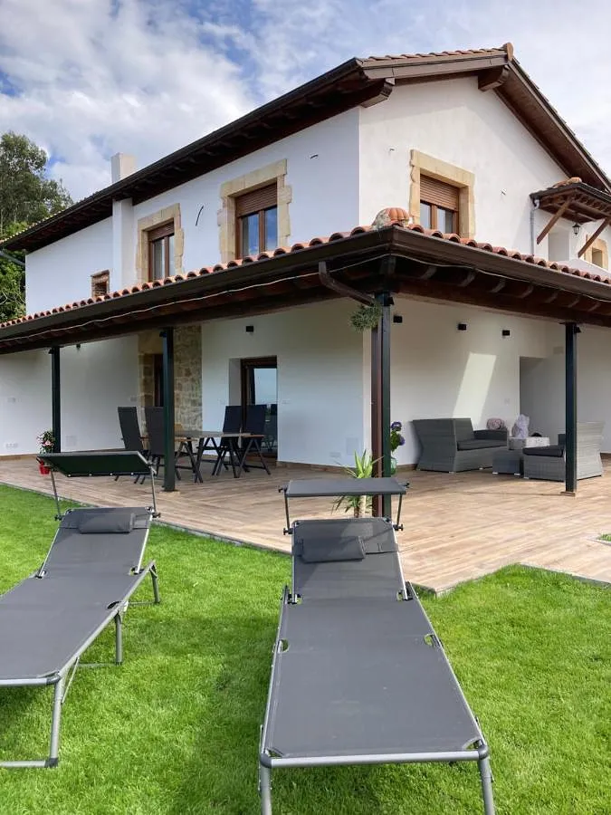 Apartamento de vacaciones para 6 personas, con jardín y jacuzzi - 1