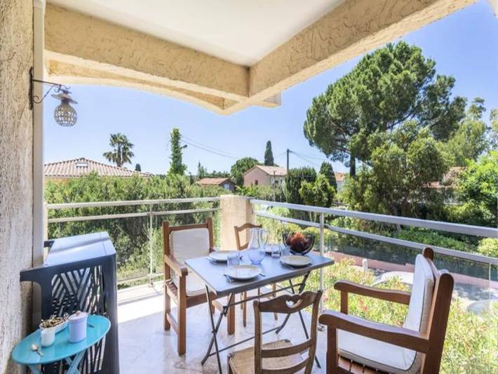 Ferieleilighet for 4 personer, med terrasse, barnevennlig i Bandol