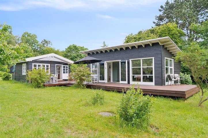 Ferieudlejning for 4 personer, med terrasse i Klint