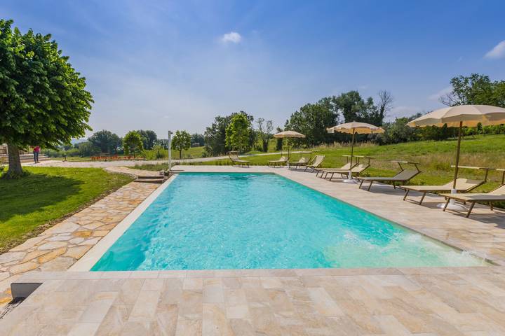 Villa pour 8 personnes avec piscine in Mondavio, Valle del Metauro