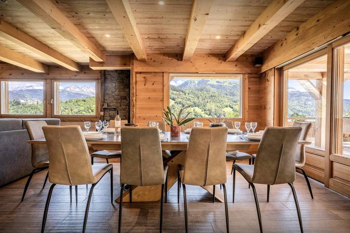 Chalet pour 12 personnes, avec Balcon et Jacuzzi ainsi que Terrasse et Jardin en Haute-Savoie - 4