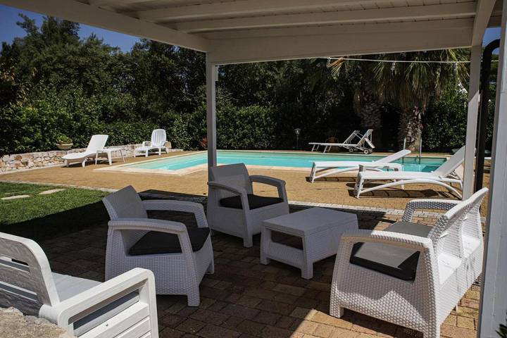 Gîte pour 5 personnes, avec jardin ainsi que piscine et vue, adapté aux familles à Selva di Fasano - 4