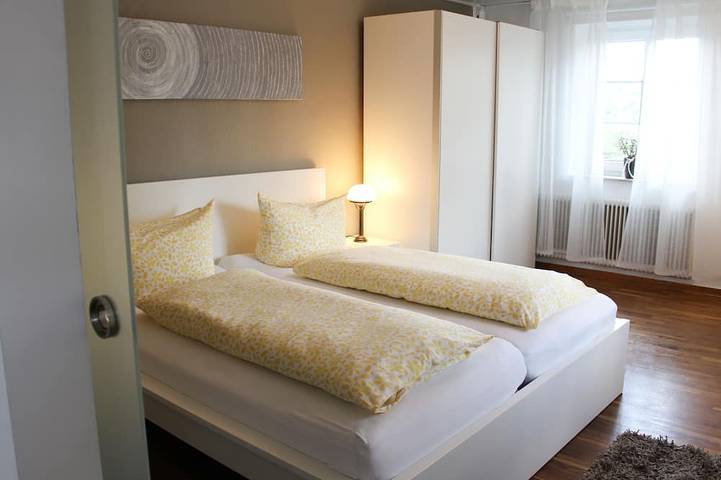 Ferienwohnung für 2 Personen, mit Balkon in Detmold - 2