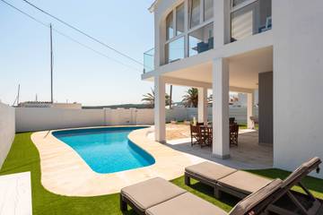 Villa in Es Mercadal, Menorcas Küste für 6 