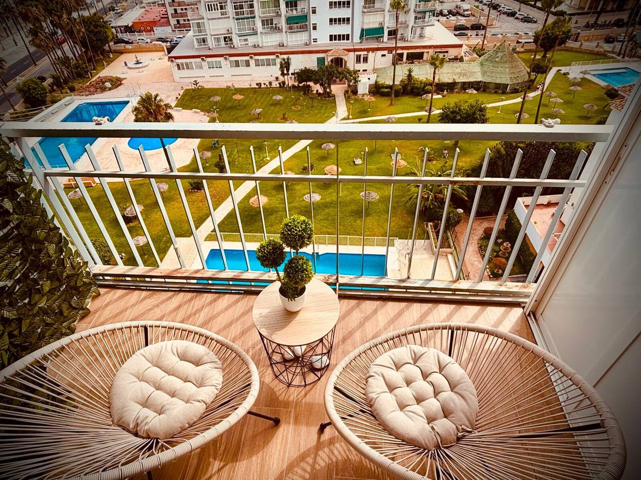 Apartamento inteiro, Apartamento 'Olivanay' com vista mar, Wi-Fi e ar condicionado in Benalmádena Costa, Benalmádena