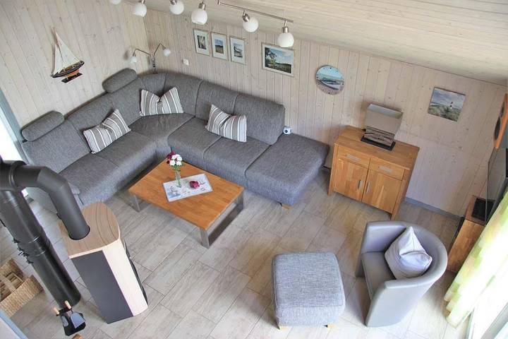 Ferienhaus für 6 Personen, mit Terrasse und Sauna sowie Garten in Mirow - 4