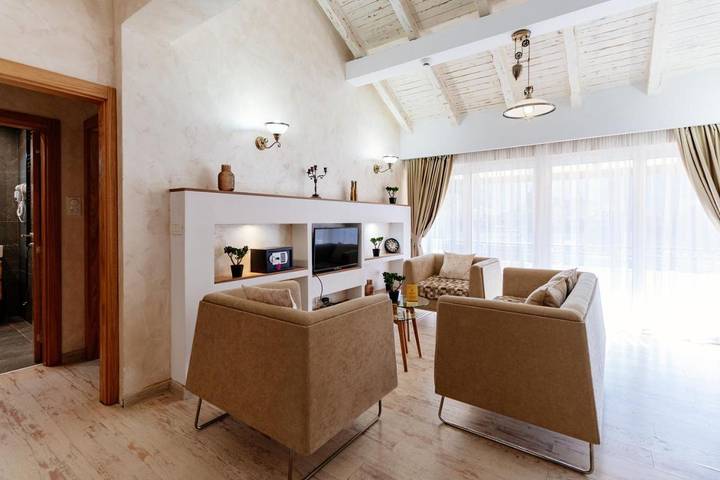 Vakantiewoning voor 2 personen, met balkon en uitzicht in Kotor