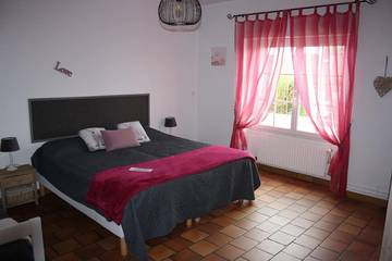 Gîte pour 5 Personnes dans Milly-la-Forêt, Parc naturel régional du Gâtinais français, Photo 1