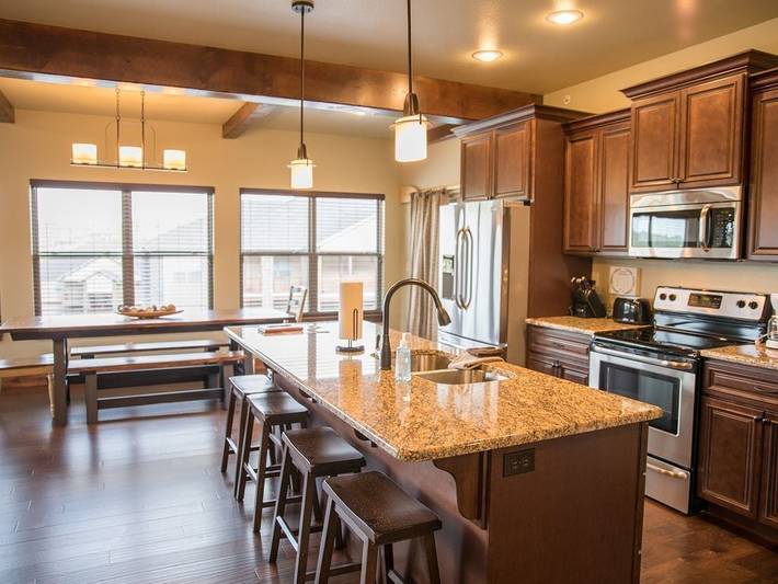 Vacation house for 18 people, with hot tub and pool as well as terrace in Table Rock Lake