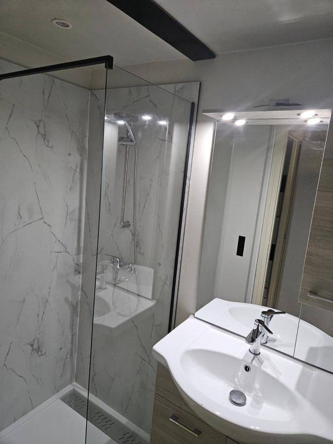 Parc de vacances pour 6 personnes, avec jardin ainsi que piscine et vue, animaux acceptés en Vendée - 3