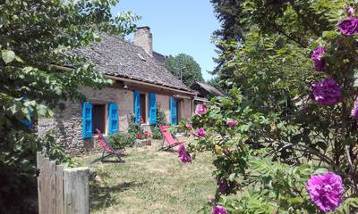 Gîte pour 5 personnes, avec jardin dans Lozère