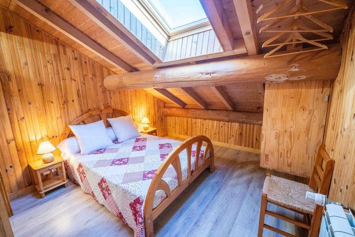 Chalet chardons in Formiguères, Parc naturel régional des Pyrénées catalanes