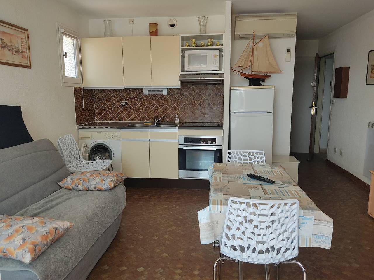 Apartamento entero, Gruissan - Apartamento con Aire Acondicionado - 6 pers - Parking - Playa a 50m in Gruissan (Ville), Gruissan