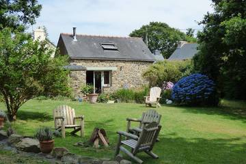 Gîte pour 4 personnes, avec terrasse et jardin à Pont-de-Buis-lès-Quimerch