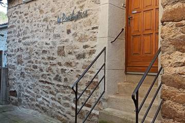 Gîte pour 4 personnes, avec jardin à Camplong (Hérault)