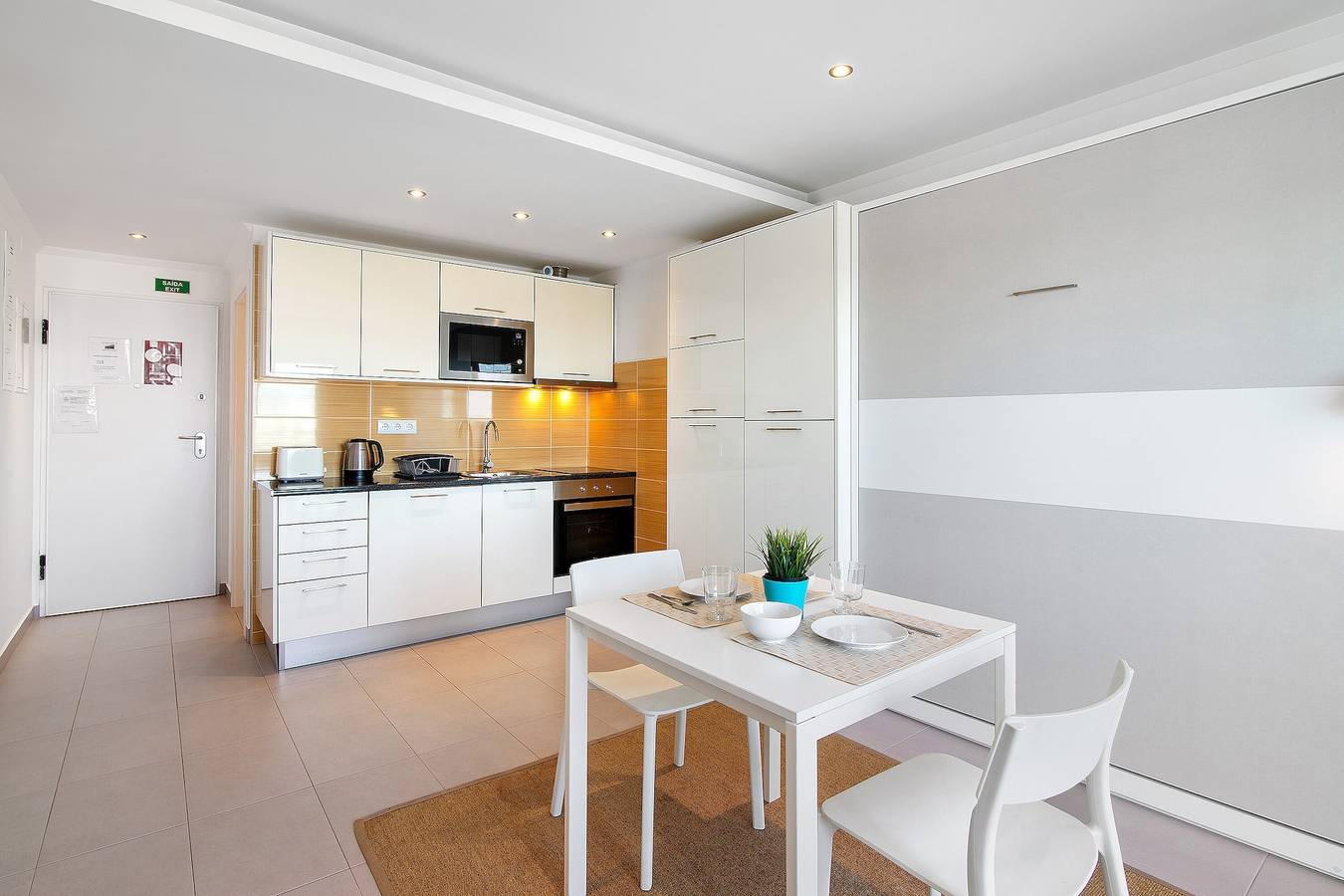 Gehele studio, Studio Appartement 'Estúdio Moderno' met Uitzicht op Zee, Wifi en Airconditioning in Albufeira, Faro District