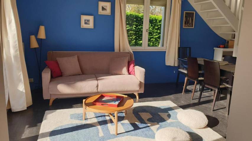 Location de vacances pour 6 personnes, avec jardin ainsi que piscine et terrasse à Saint-Laurent-des-Vignes - 3