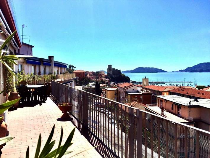 Ferienwohnung für 5 Personen, mit Balkon und Ausblick in Lerici - 2