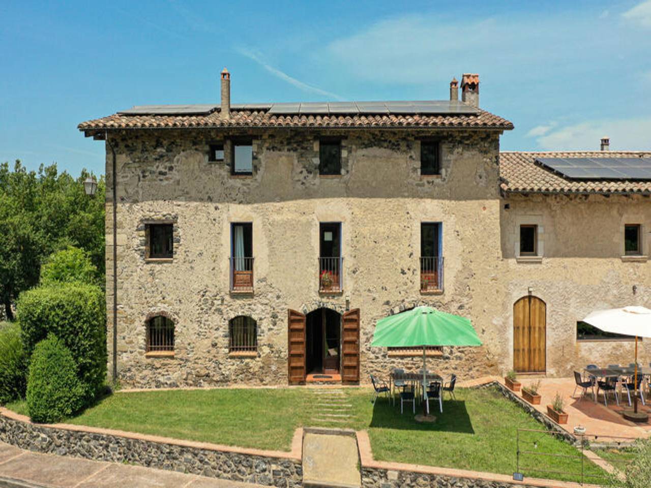 Appartement entier, Appartement à La Garrotxa avec vue sur la piscine in Sant Feliu de Pallerols, Garrotxa