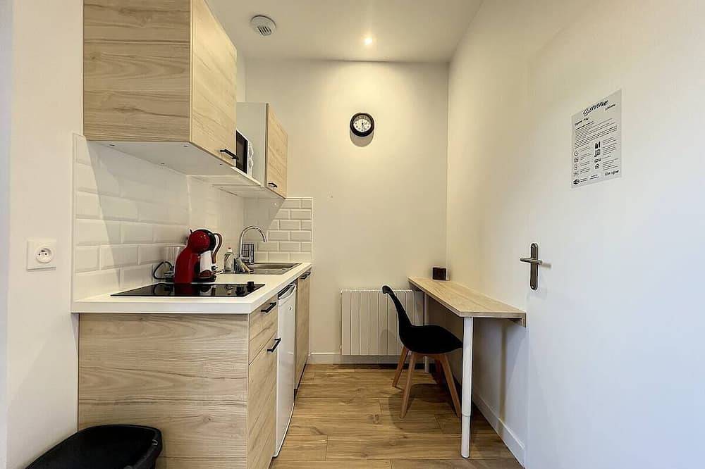 Entire apartment, Studio Le Glinglin - Close to the train station in Saint-Brieuc, Côte de Goëlo