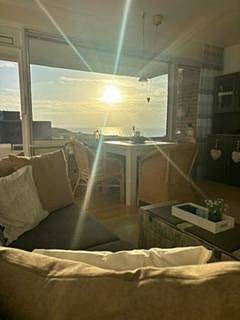 Ganze Wohnung, Meerblick auf die Halligen – hell, gemütlich und direkt am Strand in Raucherstrand, Wyk auf Föhr