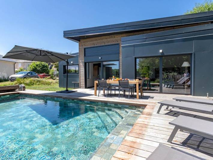 Location de vacances pour 8 personnes, avec jardin et piscine à Petiville - 2