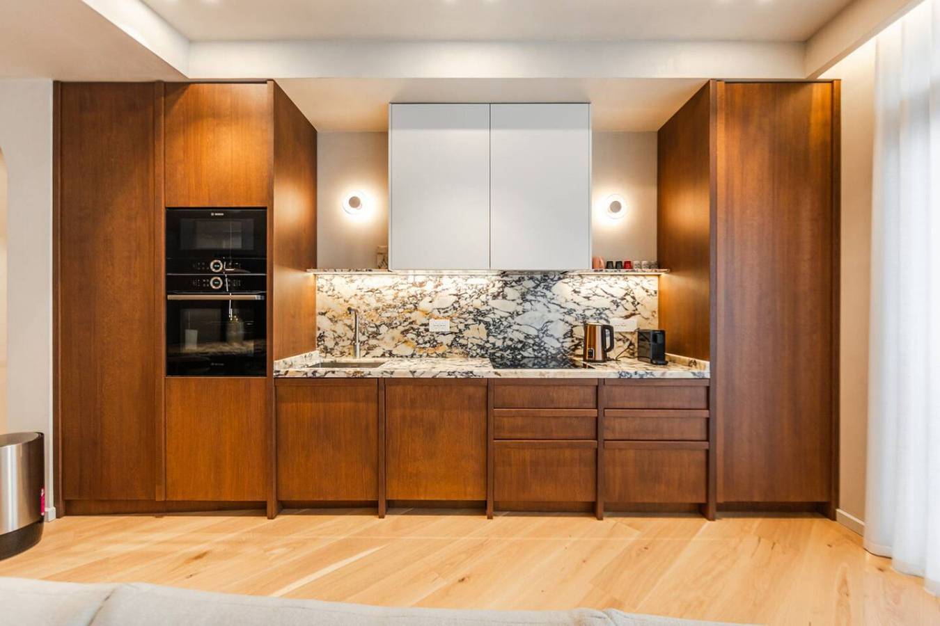 Ganze Wohnung, Lakeside Luxe Apartment in Tiranë, Albanien