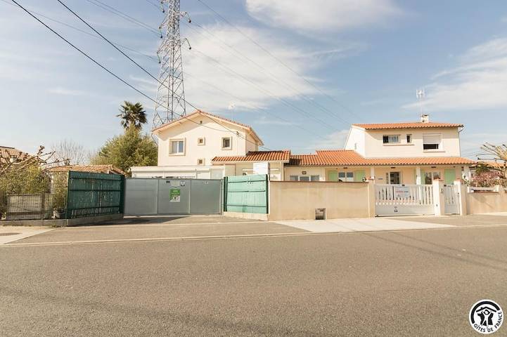 House Venitia 14 persons in Aussonne, Toulouse region