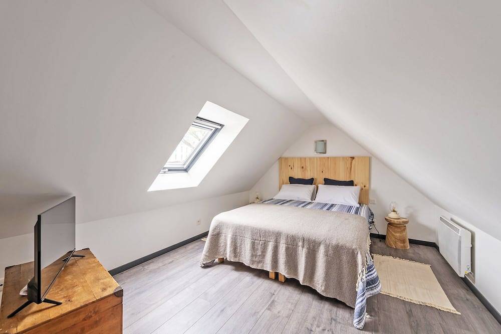 Gîte Orloucie close to everything in the heart of Les Abers in Lannilis, Región de Brest