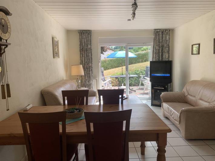 Gîte pour 4 personnes, avec terrasse et jardin à Winkel