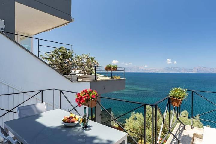 Apartamento entero, "Villa Acqua Chiara" "Wind" "- Villas en alquiler en Bagheria, Sicilia, Italia" in Aspra, Bagheria