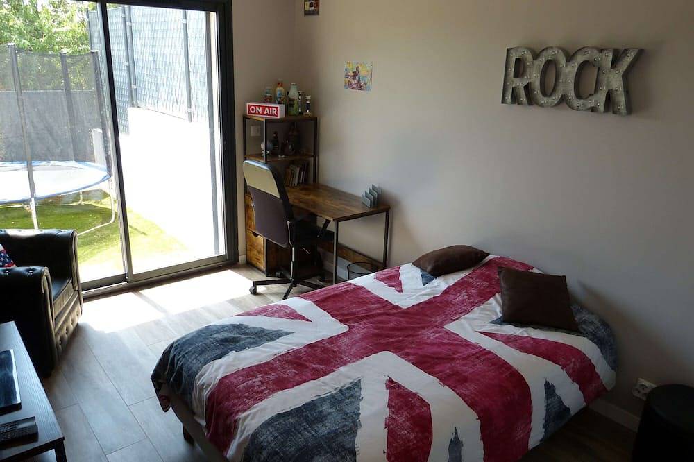 Bas de Villa à 5 Minutes de Marche de la mer in Sausset-les-Pins, Istres region