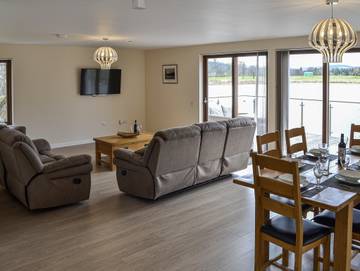 Log Cabin for 6 People in Aboyne, Aberdeenshire, Photo 3