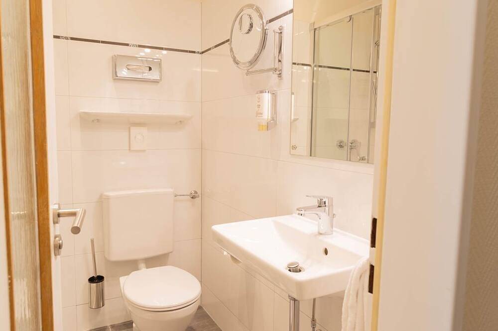 Komfort Doppelzimmer zur Einzelnutzung - Das Ebertor Hotel & Hostel in Boppard, Mittelrhein