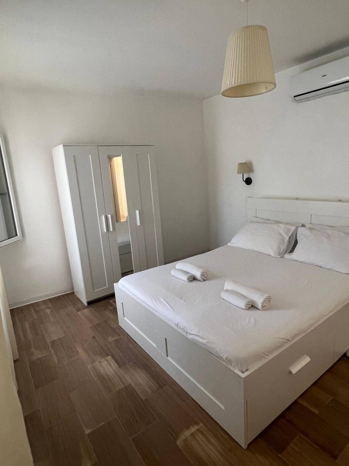 Apartamento entero, Amplio Apartamento para 6 cerca de Venecia con Parking y Wi-Fi in Venecia, Provincia de Venezia