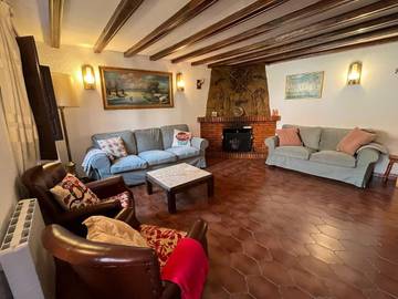 Location de vacances pour 9 personnes, avec vue et balcon à Vinuesa