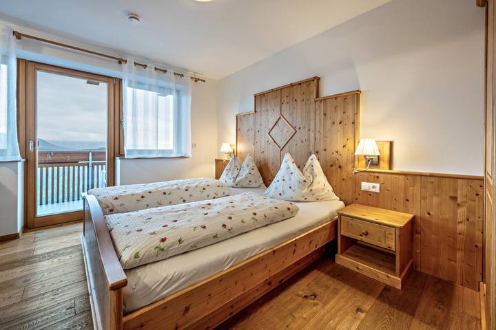 Hel lejlighed, Apartment "Maurerhof Morgenrot" with Mountain View, Private Balcony and Wi-Fi in Vintl, Dolomiti Superski
