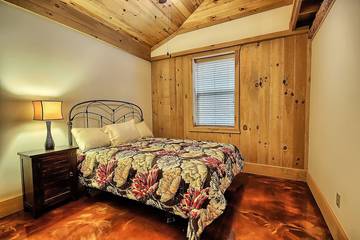 Cottage for 10 Guests in Hocking Hills, Ohio, Picture 2
