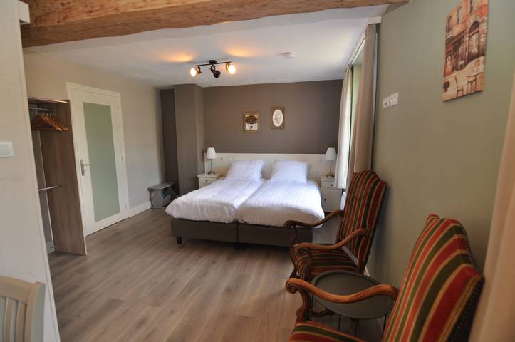 Geheel appartement, Vie la Vie gîte Napoléon in La Vôge-les-Bains, Épinal en omgeving