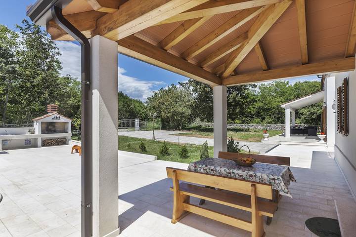 Casa de vacaciones para 12 personas con piscina in Labin City, Labin
