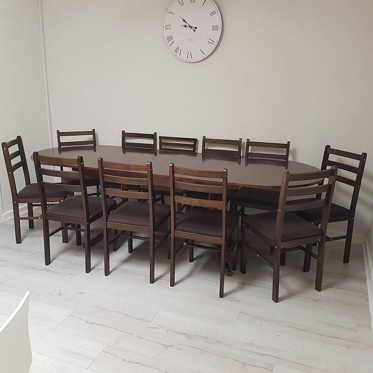 Wunderschönes Mid Century Modern Pool House zwischen Cbd / Glenelg. Schlaf 20 in Adelaide, South Australia