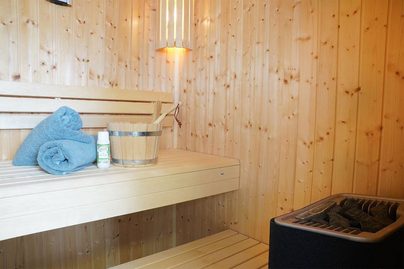 Am Kutterhafen 25 - Stindt’s Deichhues – Sauna. Kamin. Wintergarten. Familie. in Fedderwardersiel, Butjadingen